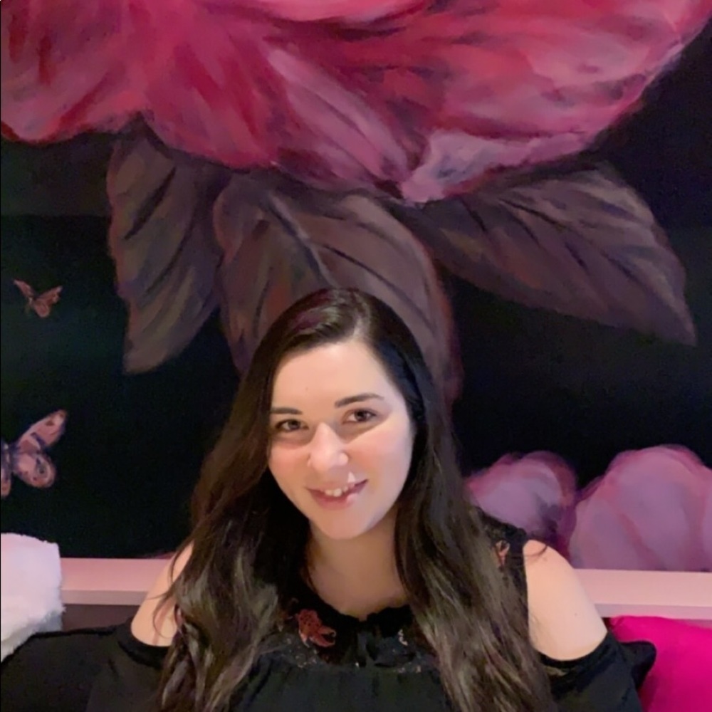 Meet your Posher, Elizabeth